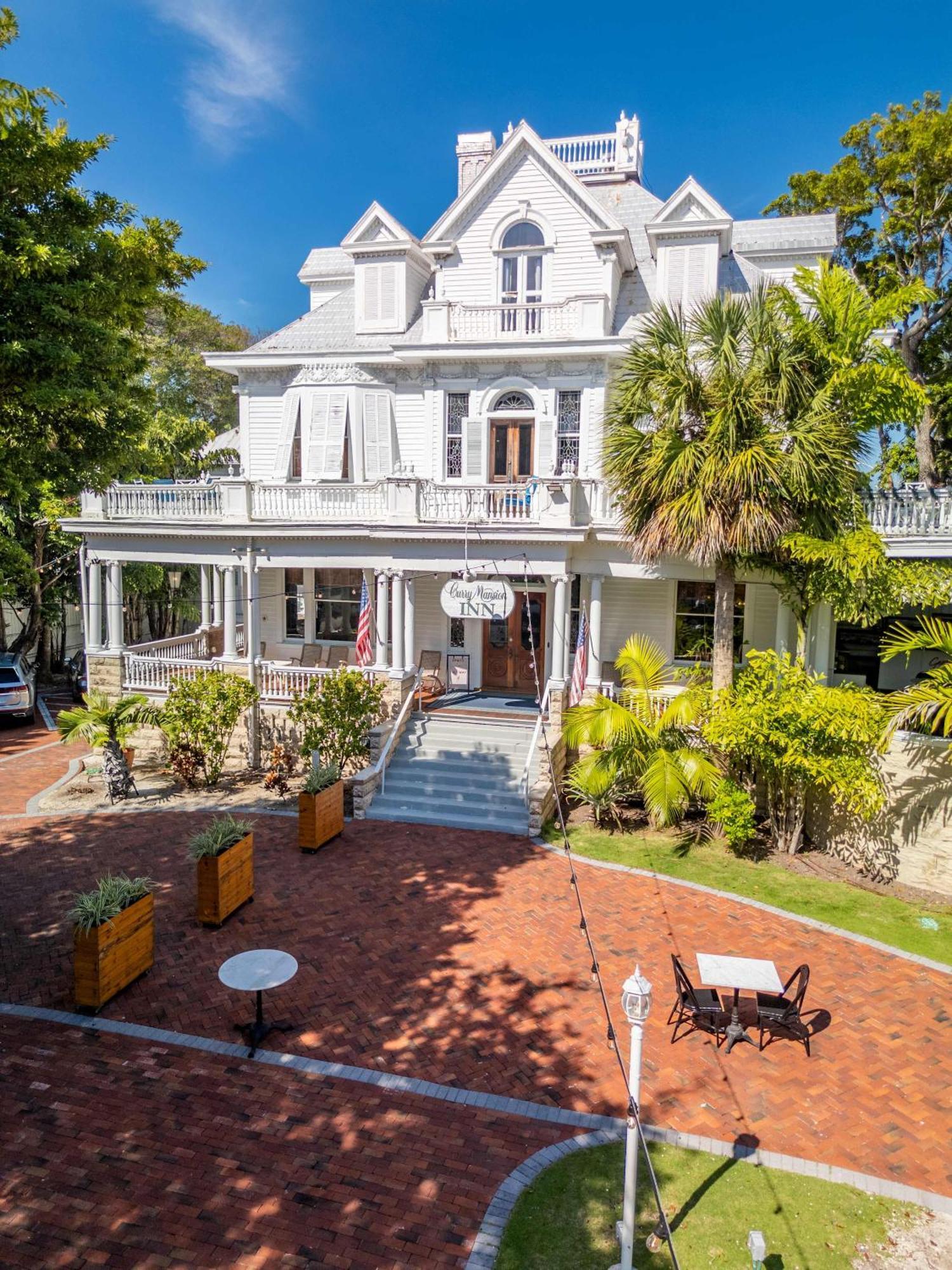 Deluxe Queen At The Curry Mansion - Parking & Heated Pool! Key West Dış mekan fotoğraf